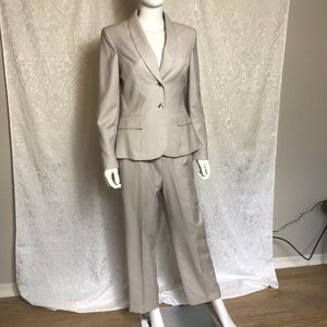 Kasper 2-Piece Grey & Blue Pinstripe Pant Suit